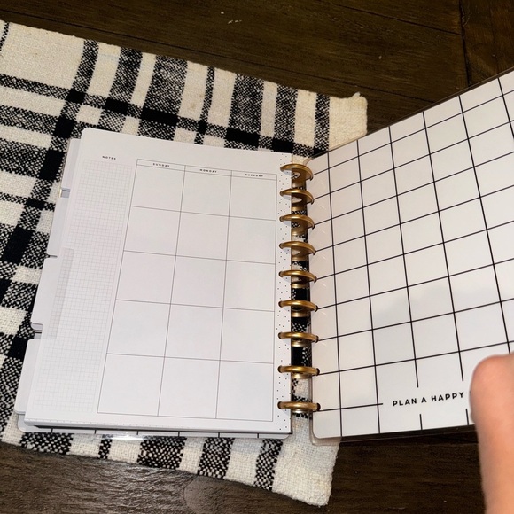 The Happy Planner NEW Never Used Organization Planner and To Do Book - Picture 10 of 10